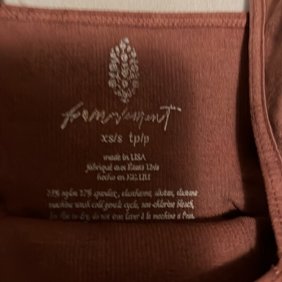 Free people movement tops - Picture 3 of 4